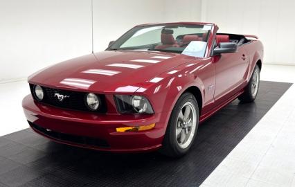 2005 Ford Mustang