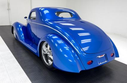 1937 Ford 85 Deluxe