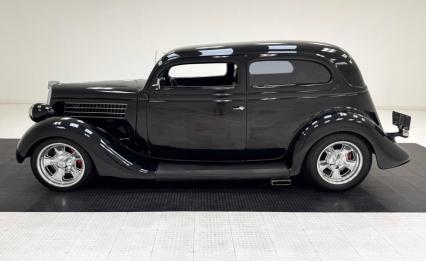 1935 Ford 48