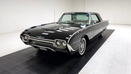 1962 Ford Thunderbird