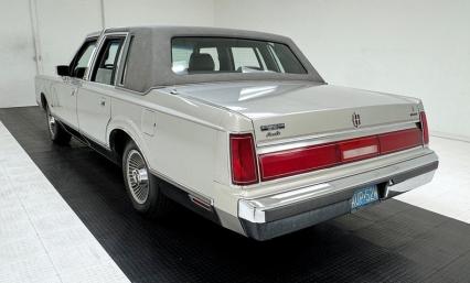 1986 Lincoln Town Car