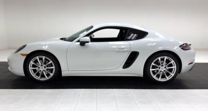 2017 Porsche 718 Cayman