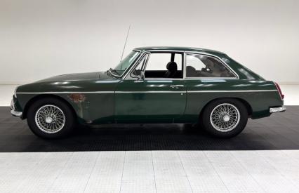 1967 MG B