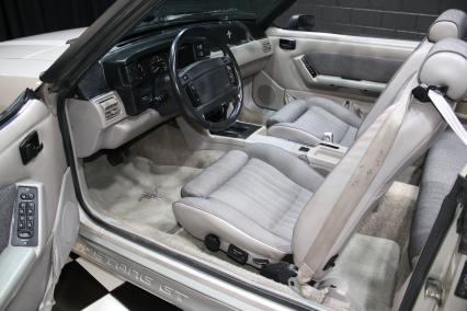 1990 Ford Mustang