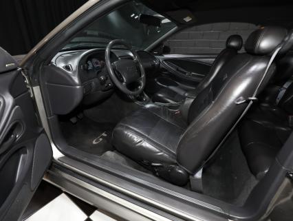 2002 Ford Mustang