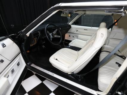 1975 Oldsmobile HURST