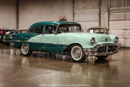 1956 Oldsmobile Super 88 Holiday Sedan