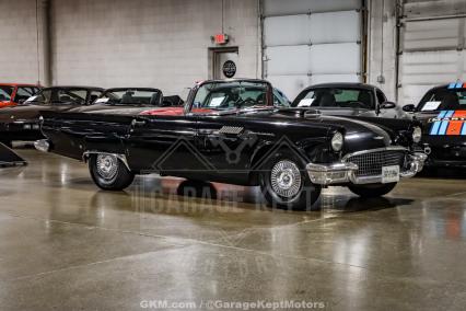 1957 Ford Thunderbird