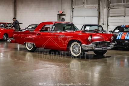 1957 Ford Thunderbird