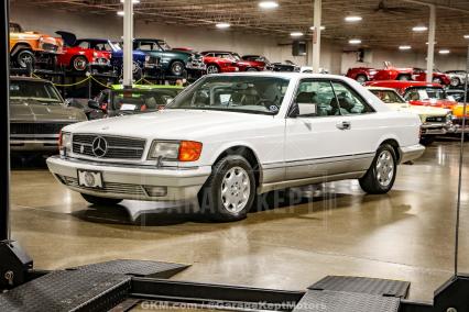 1991 Mercedes-Benz 560-Class