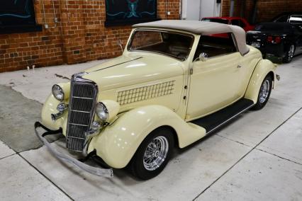 1935 Ford Cabriolet