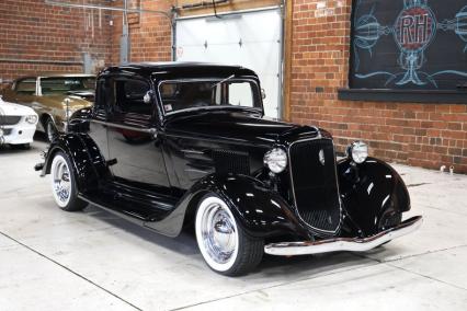 1934 Plymouth 5 window coupe