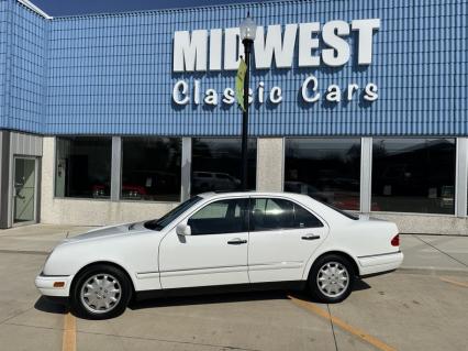 1998 Mercedes-Benz E320