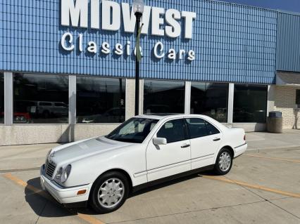 1998 Mercedes-Benz E320