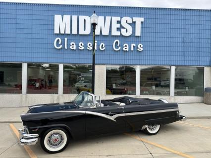 1956 Ford Sunliner