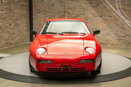 1987 Porsche 928 S4