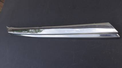 1963-64 Impala 2-Dr HT Exterior A-Pillar Molding
